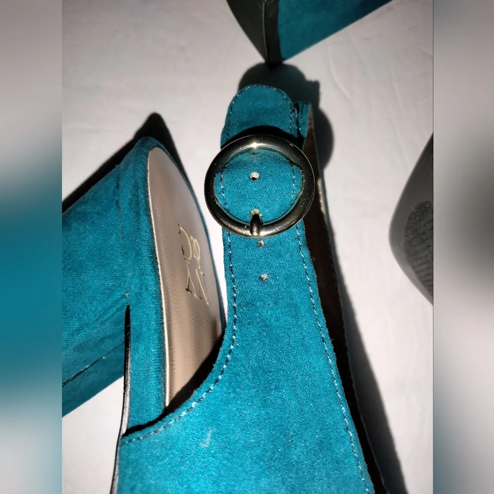New York & Company (Sz 8) Teal Blue Open Toe Ankle Buckle Strap Platform Heels